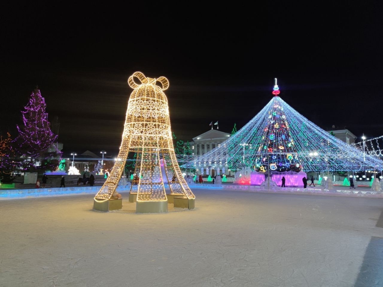 курган новогодняя площадь